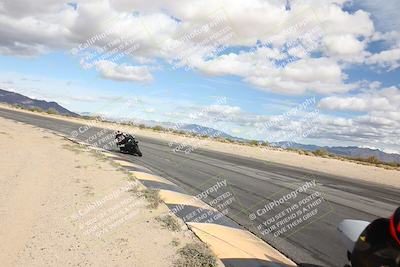 media/Nov-16-2025-Race Pace (Sun) [[8c5fa54630]]/Verified Riders/6-Turn 10 Inside (1145am)/